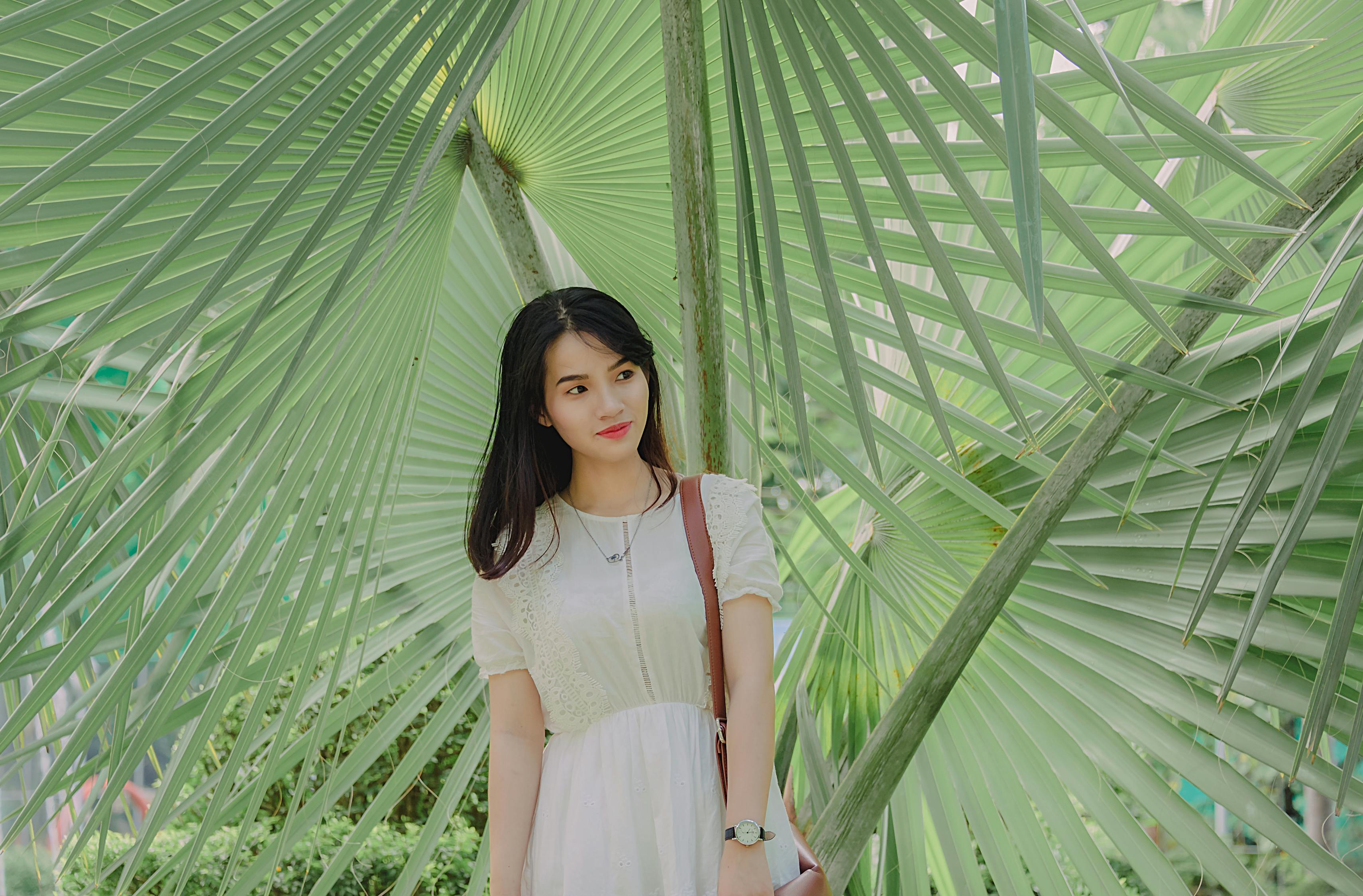 李丽莎最新真实美丽图片探索，无圣光下的自然魅力