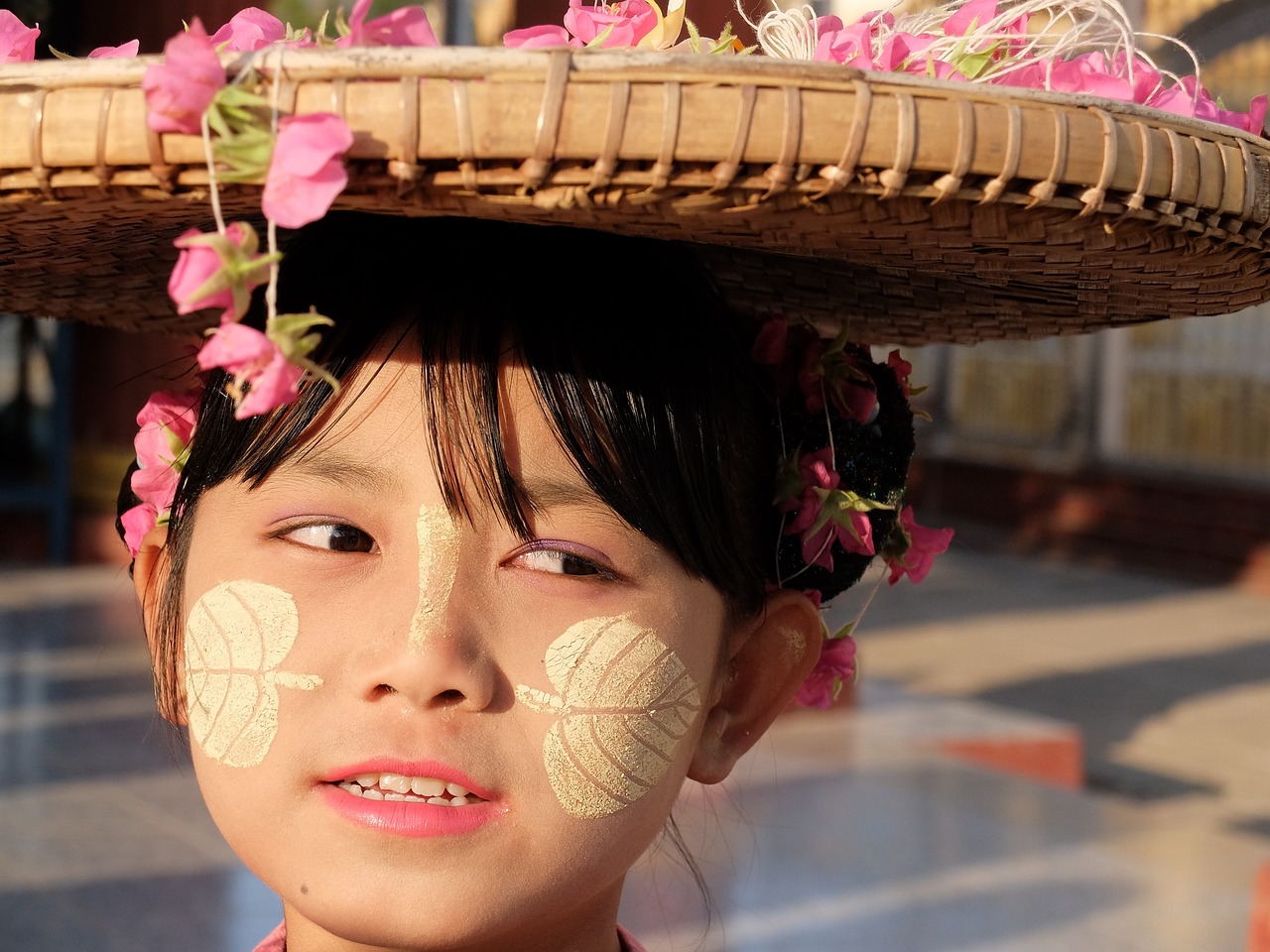 五味小娘子，命运交织的奇迹之旅最新章节