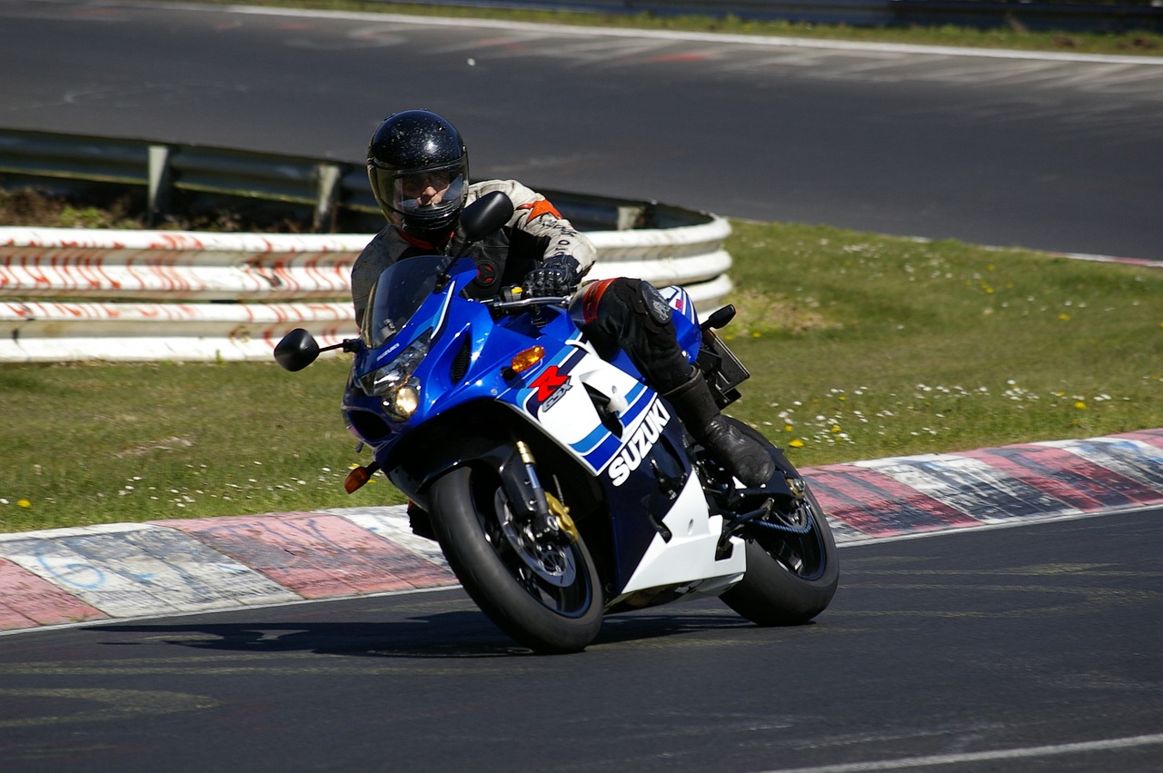 最新款铃木GSX250图片展示与详解
